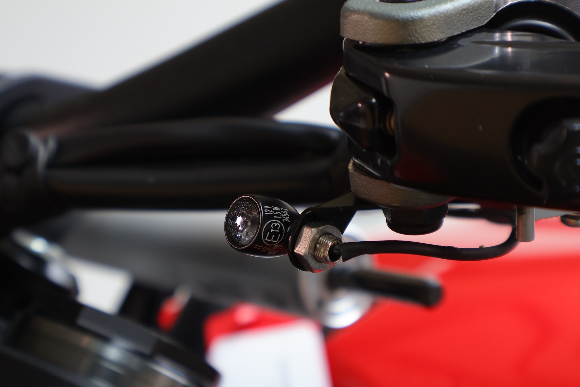 DUCATI Streetfighter V2-image-6