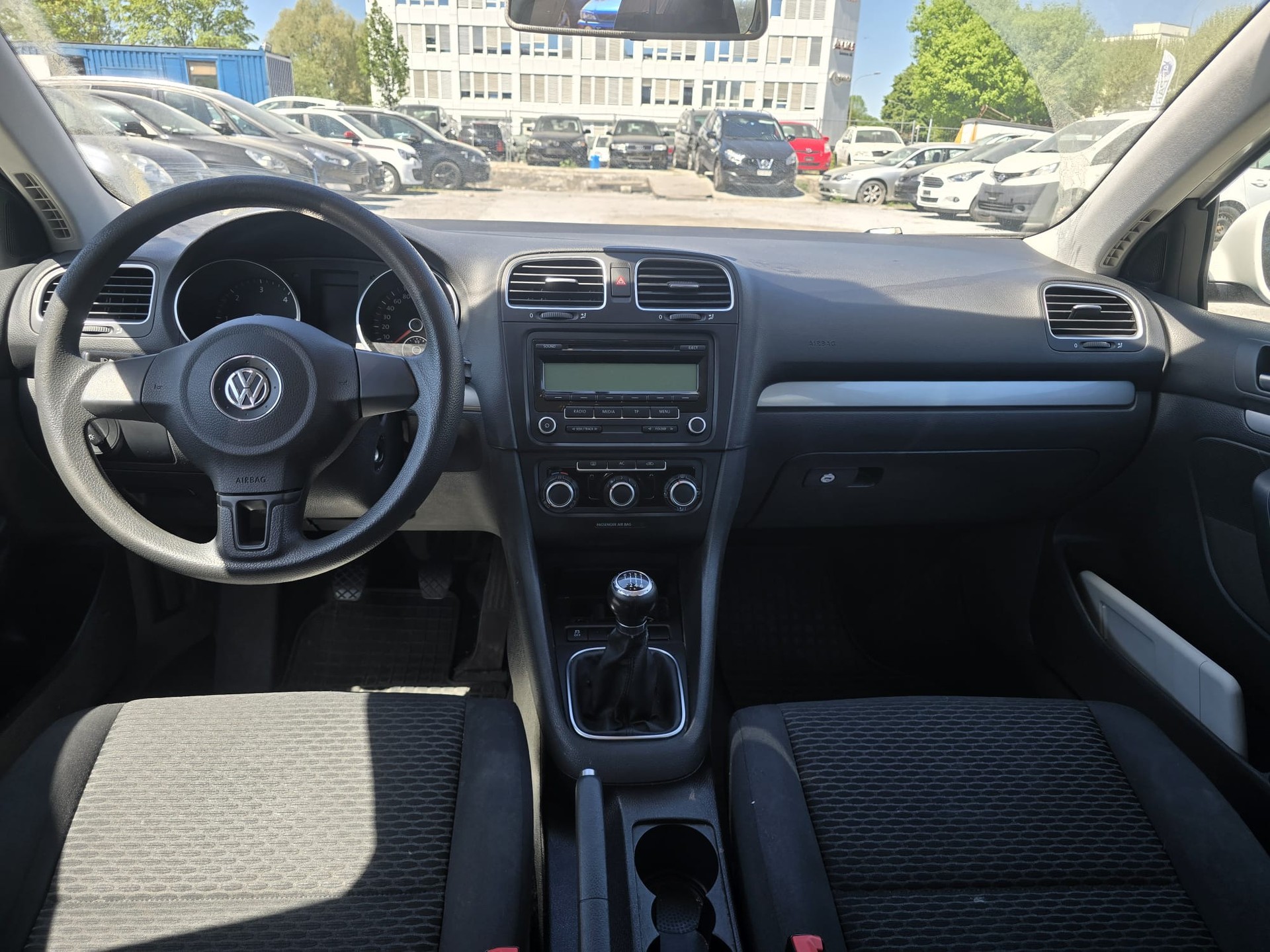 VW Golf Variant 1.6 TDI Comfortline 4Motion-image-7