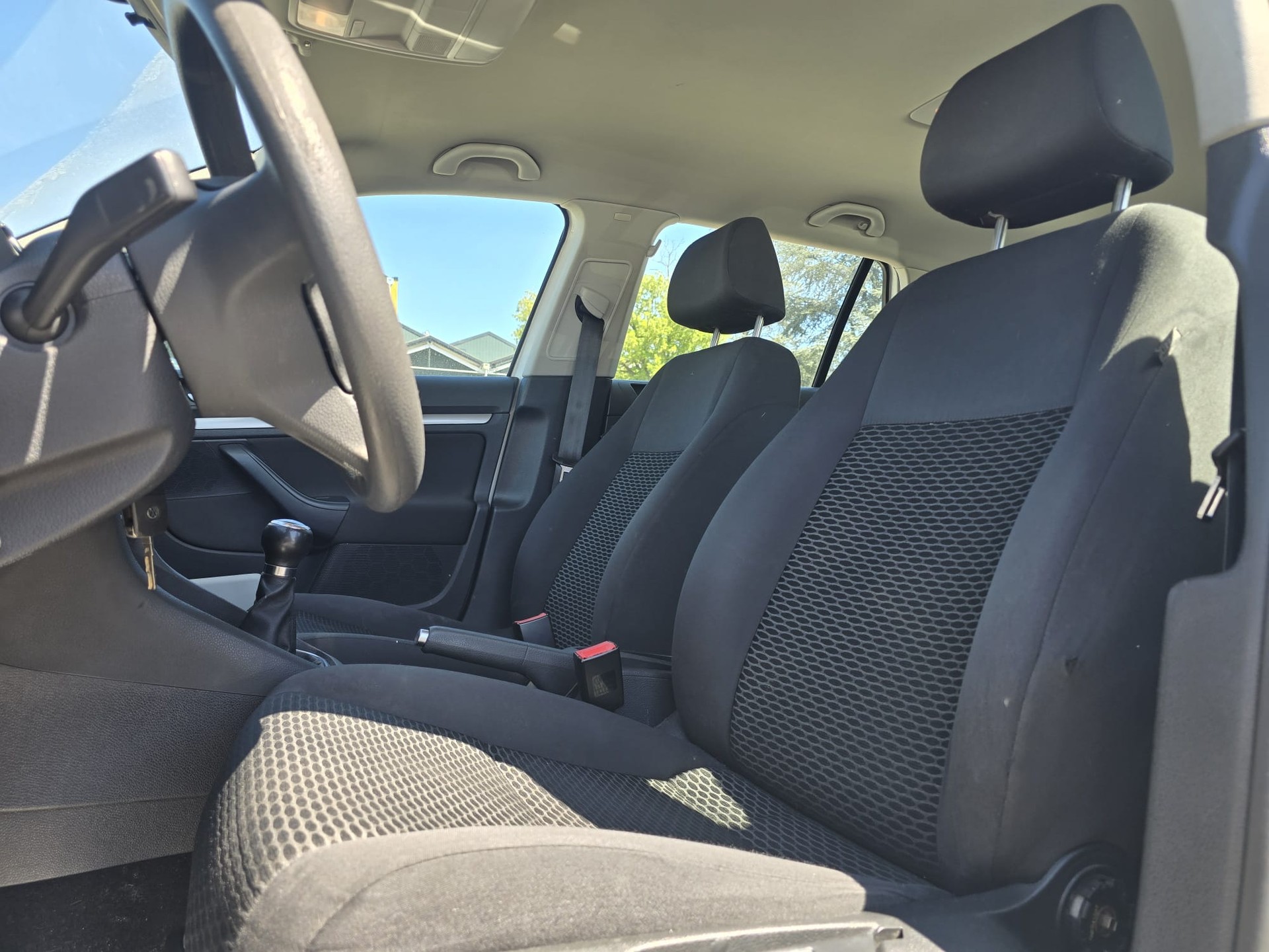 VW Golf Variant 1.6 TDI Comfortline 4Motion-image-8