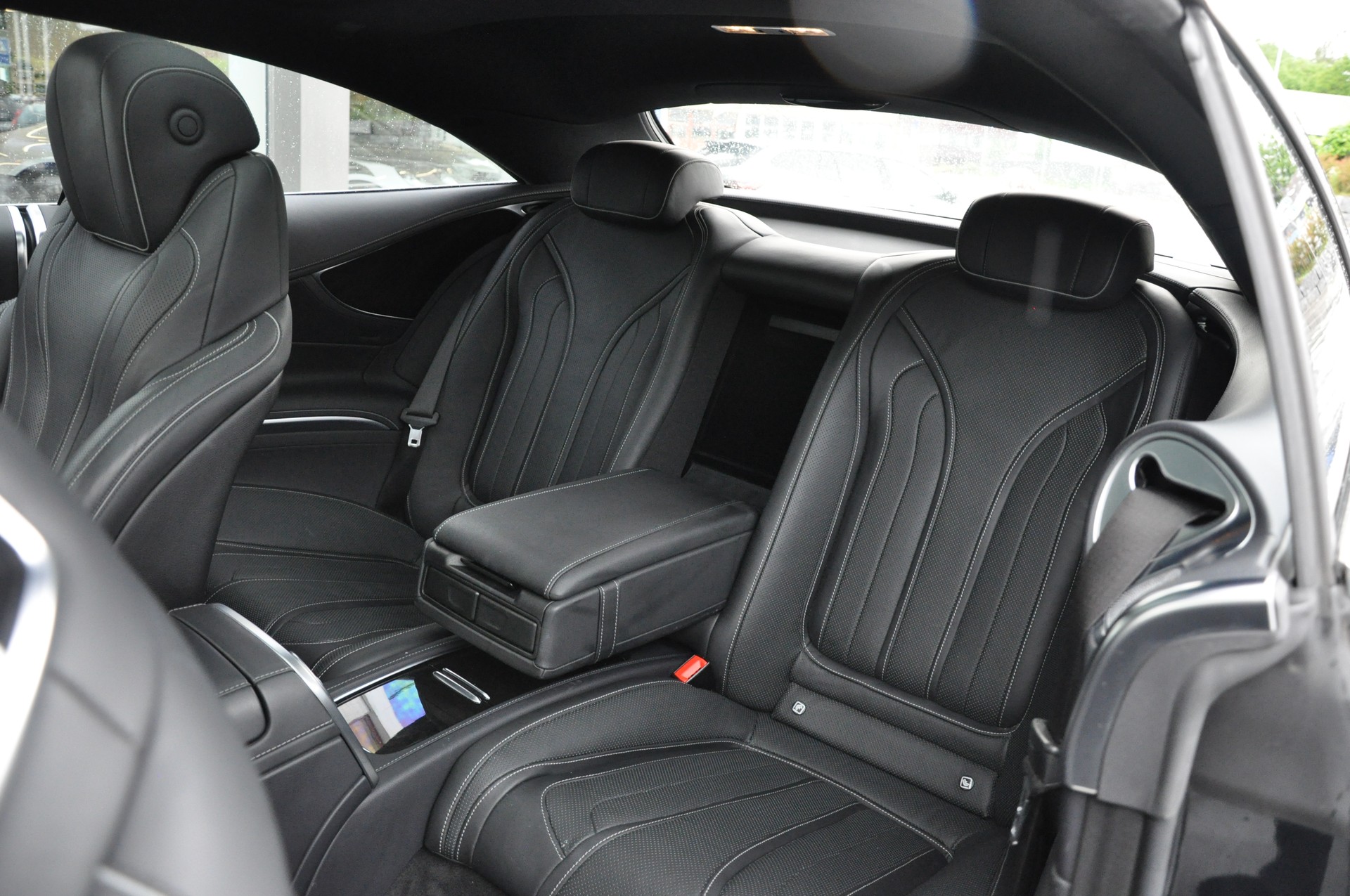 MERCEDES-BENZ S 400 Coupé 4Matic 7G-Tronic-image-19