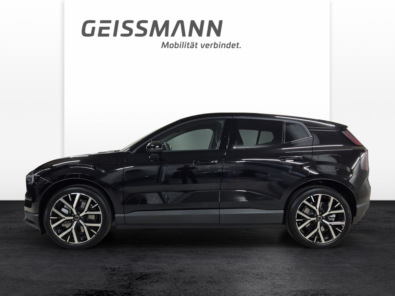 VOLVO EX30 E60 Twin Ultra Performance Sw. Black Ed. AWD-showroom-element-2