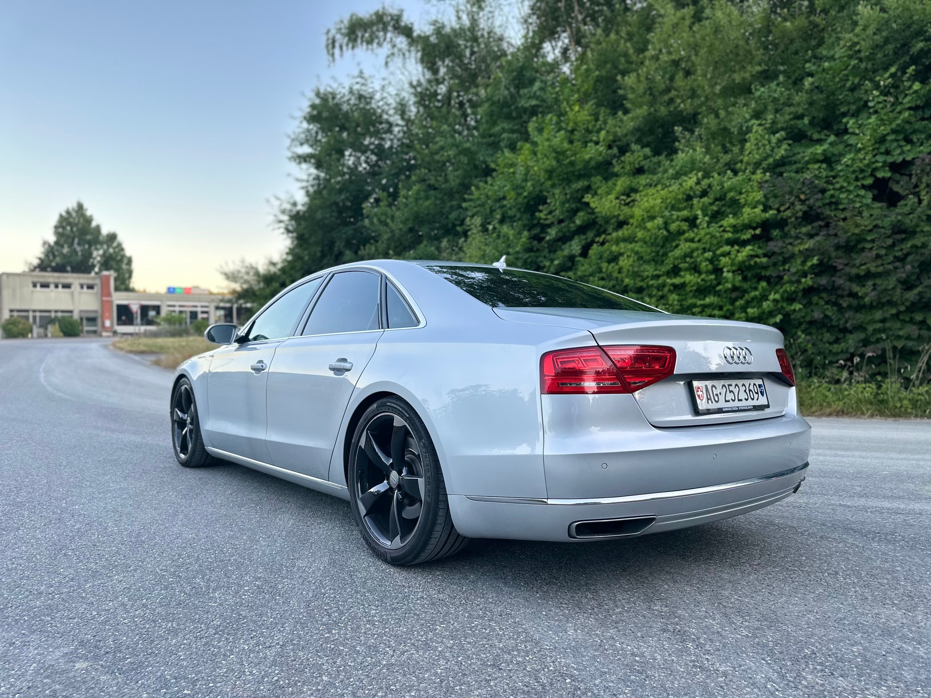 AUDI A8 4.2 TDI quattro tiptronic-image-5