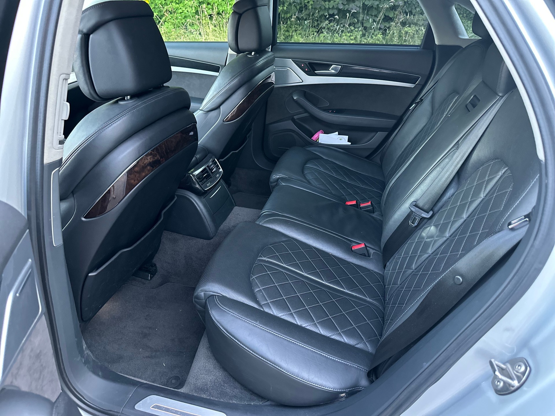 AUDI A8 4.2 TDI quattro tiptronic-image-10