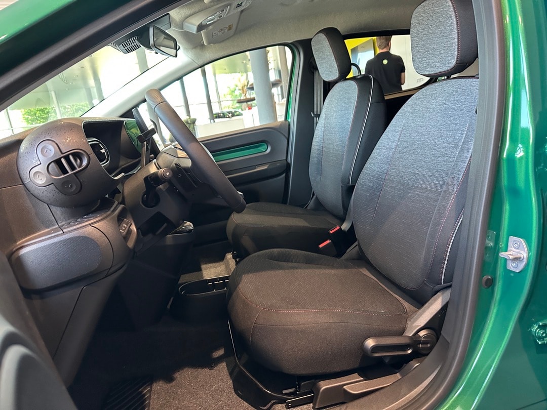 RENAULT Twingo E-Tech 27kWh Techno-image-8