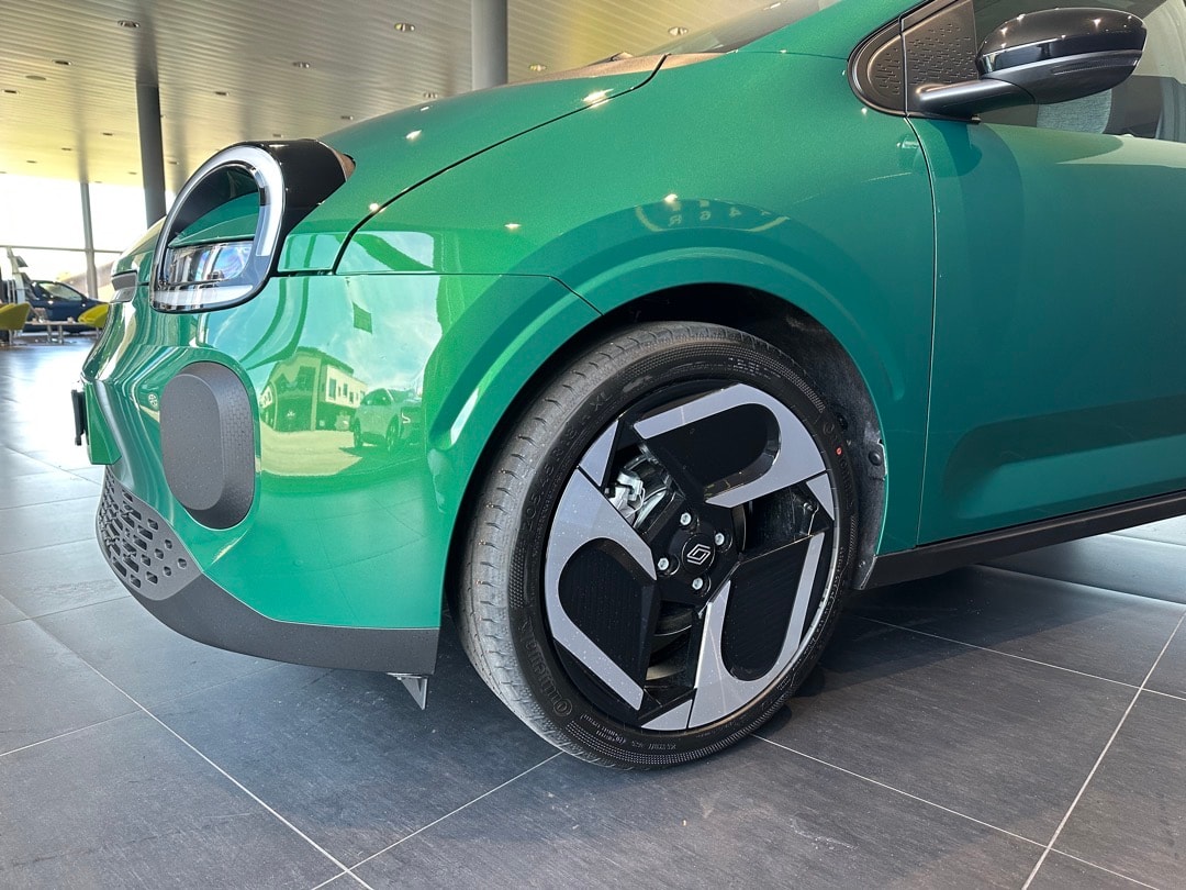 RENAULT Twingo E-Tech 27kWh Techno-showroom-element-2
