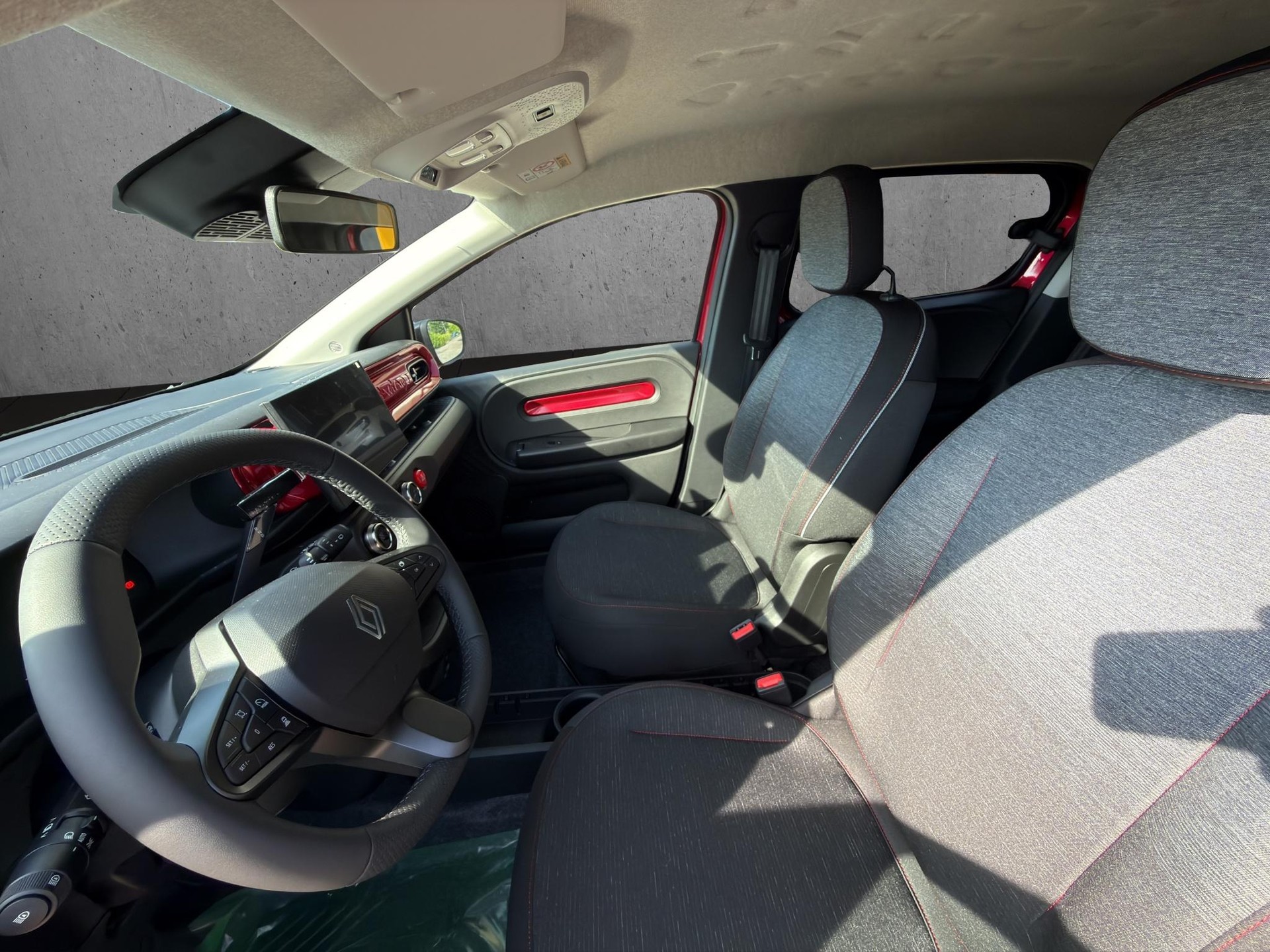 RENAULT Twingo E-Tech Urban Range techno-image-9