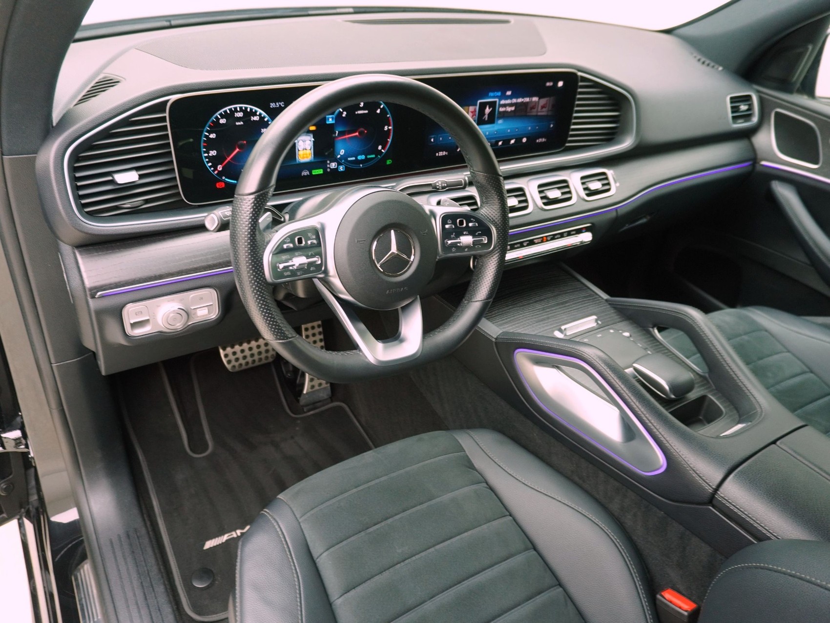 MERCEDES-BENZ GLE-Klasse GLE 300 d AMG Line 4matic-image-8