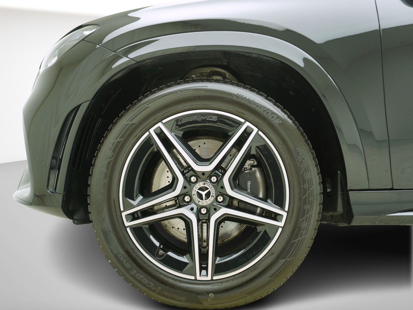 MERCEDES-BENZ GLE-Klasse GLE 300 d AMG Line 4matic-image-5