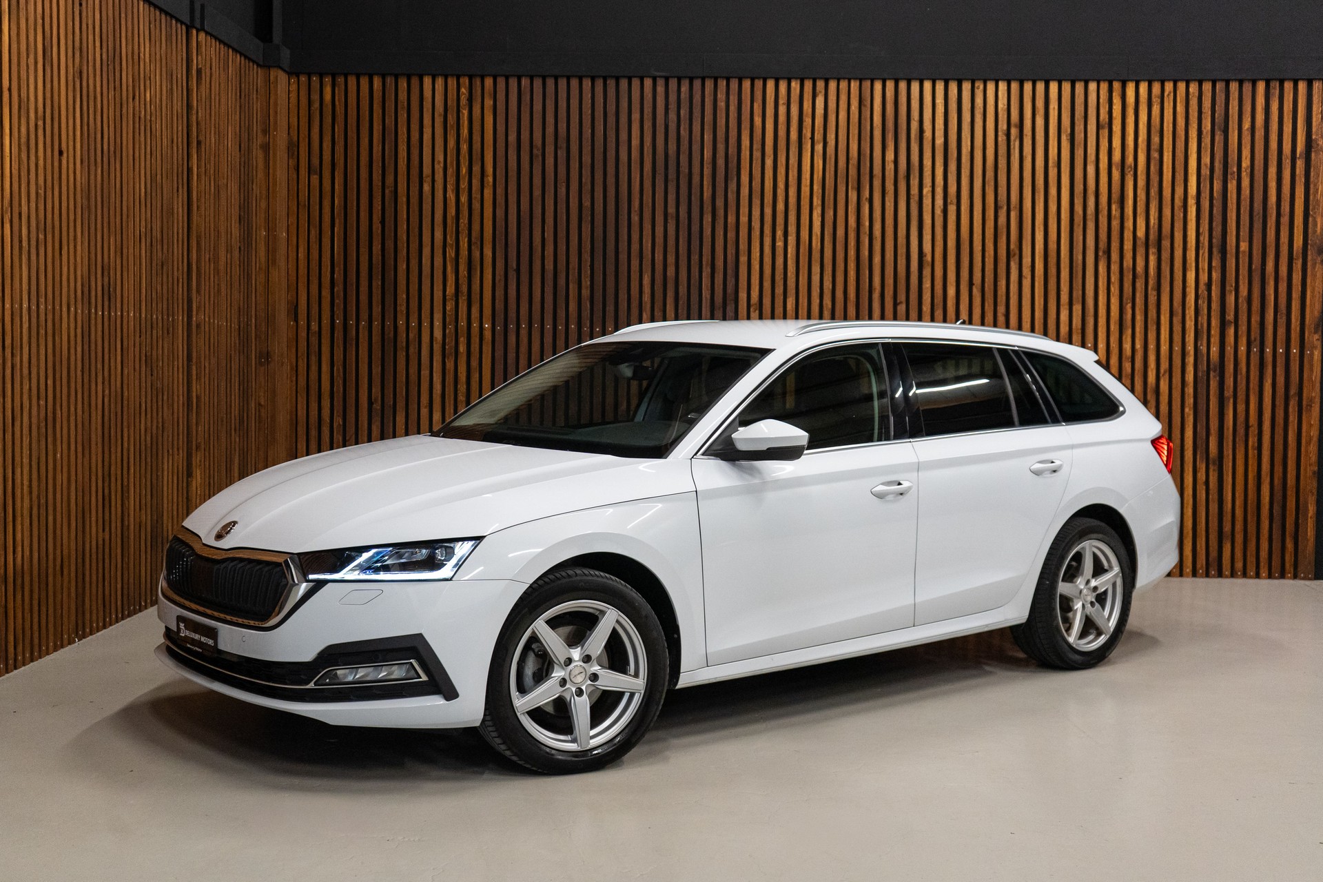 SKODA Octavia Combi 2.0 TDI 150 Style DSG-image-0