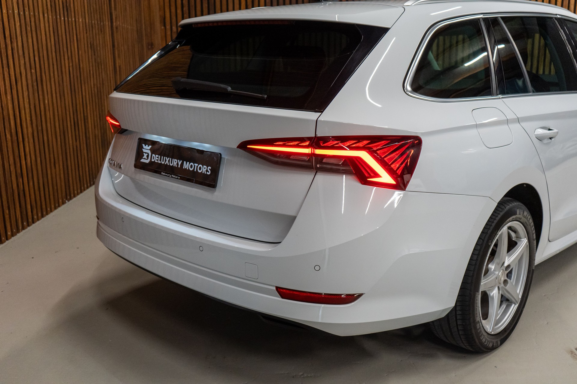 SKODA Octavia Combi 2.0 TDI 150 Style DSG-image-3
