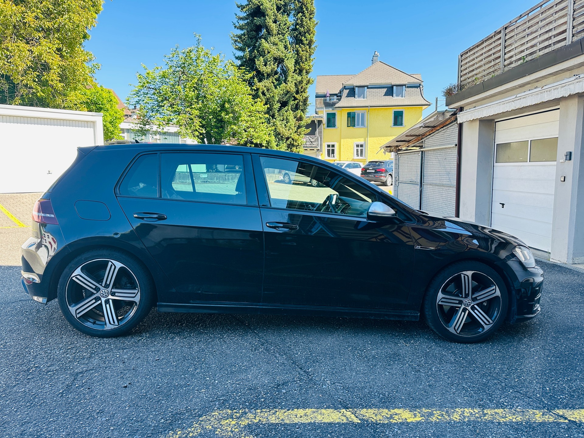 VW Golf 2.0 TSI R 4Motion DSG-image-6