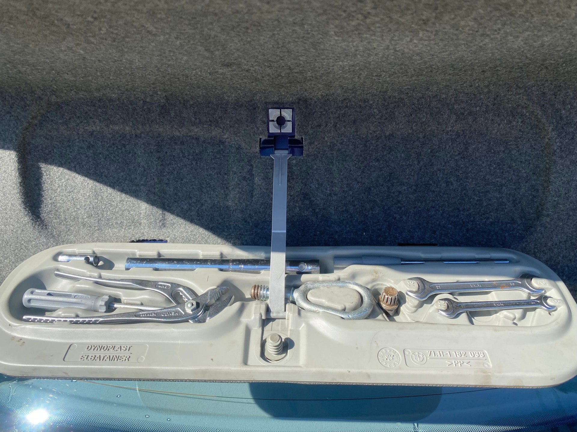 BMW 320i ABS AiB-image-5
