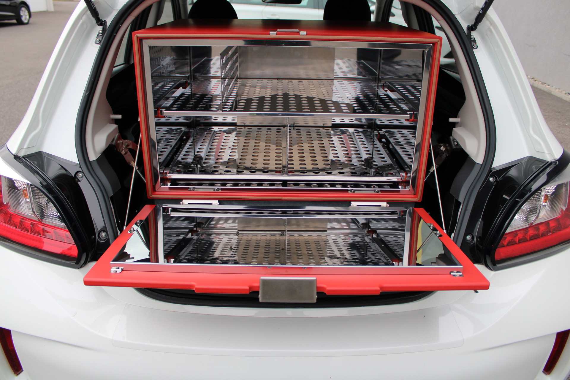 MITSUBISHI Space Star 1.2 Automatique - Avec Four pour Pizzas-image-1