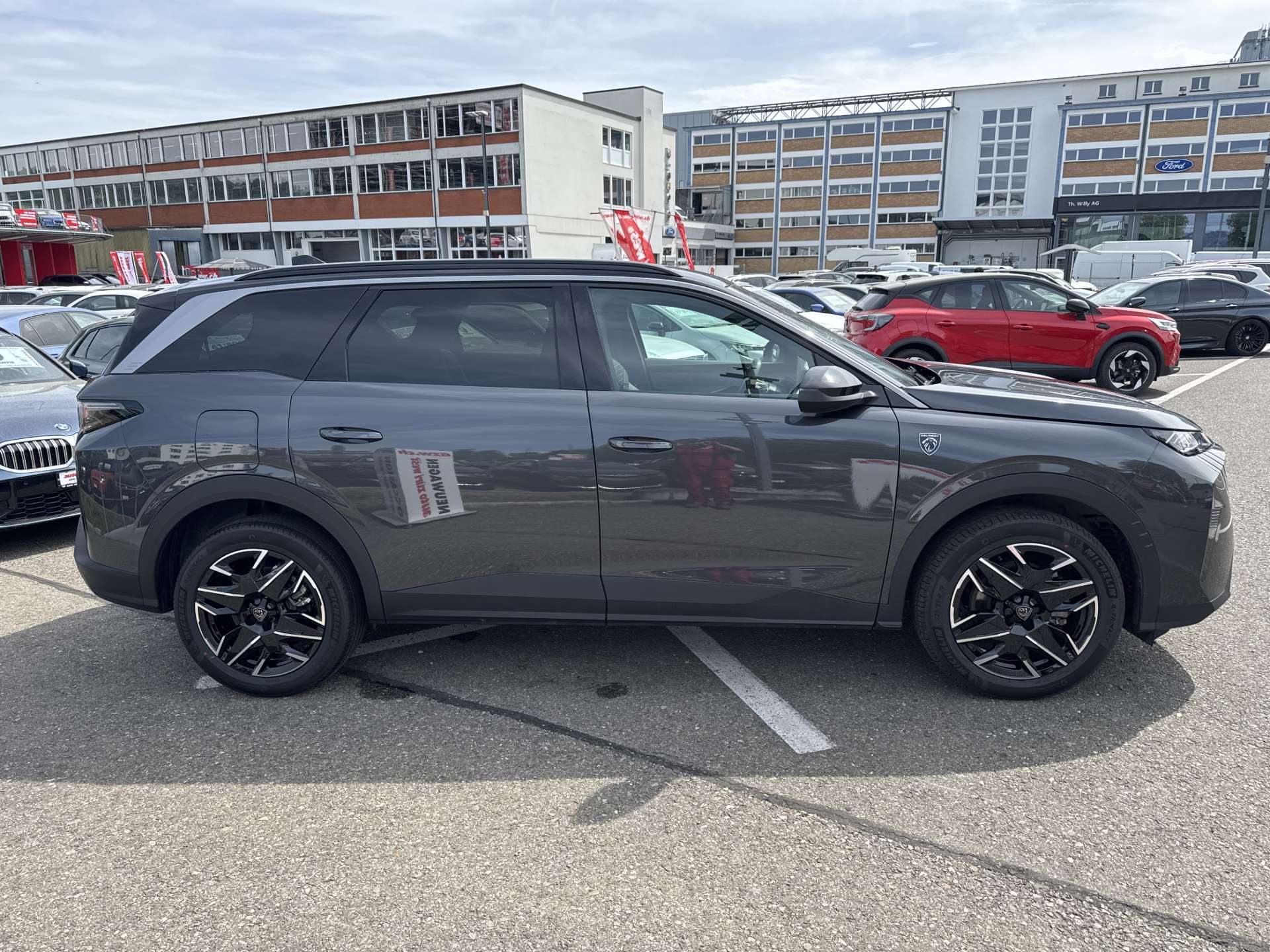 PEUGEOT 5008 145 Hybrid GT 7-Plätzer e-DCS-Automat-image-10
