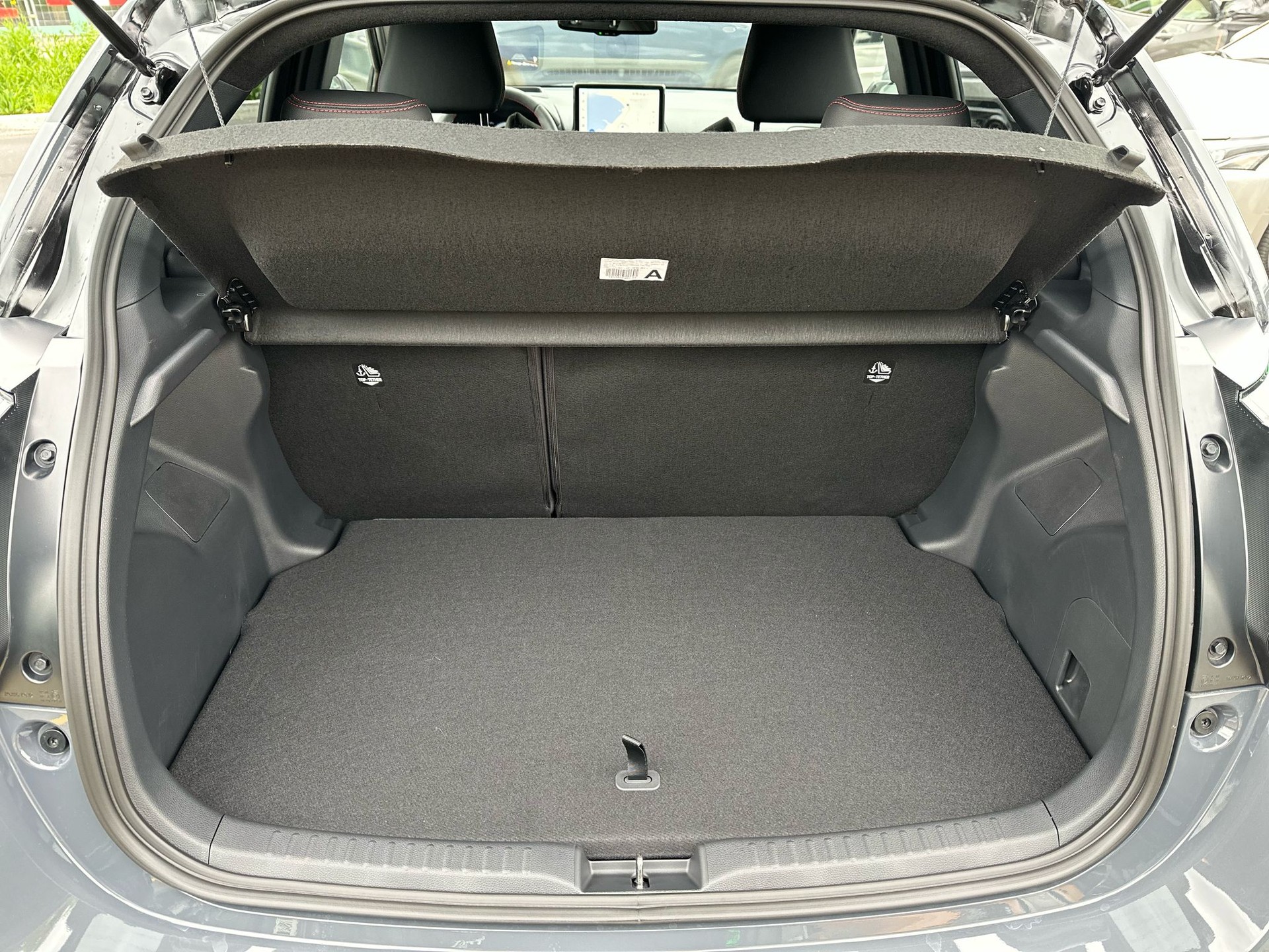 TOYOTA Yaris 1.5 GR Sport e-CVT-image-10