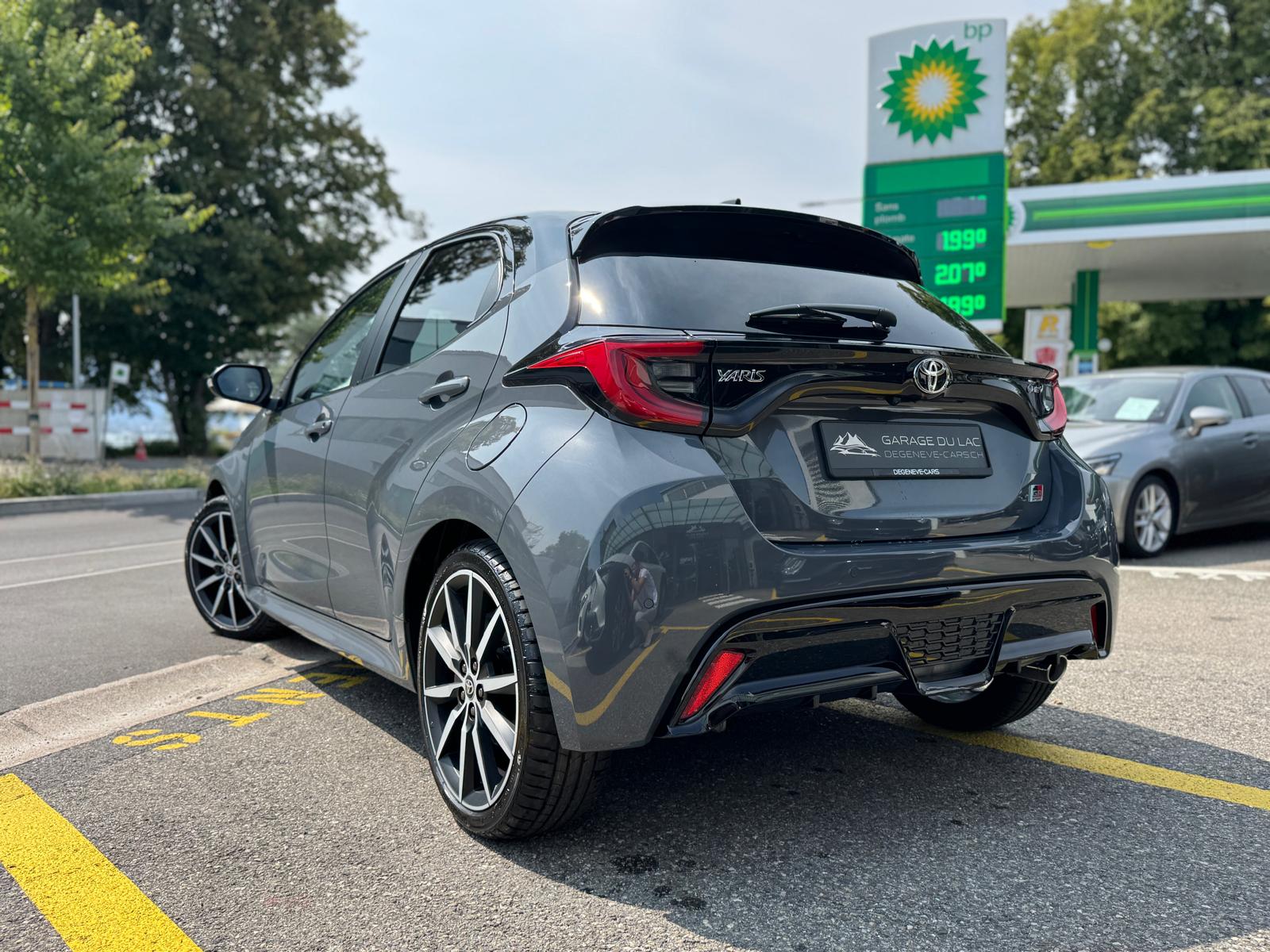 TOYOTA Yaris 1.5 GR Sport e-CVT-image-2