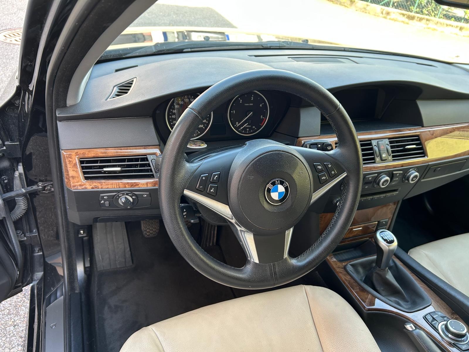BMW 520d-image-5