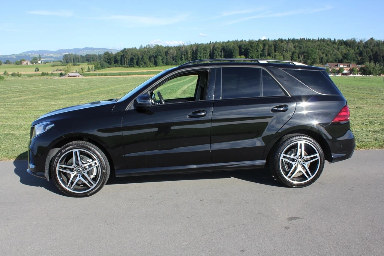 MERCEDES-BENZ GLE 500 e 4Matic 7G-Tronic-image-3