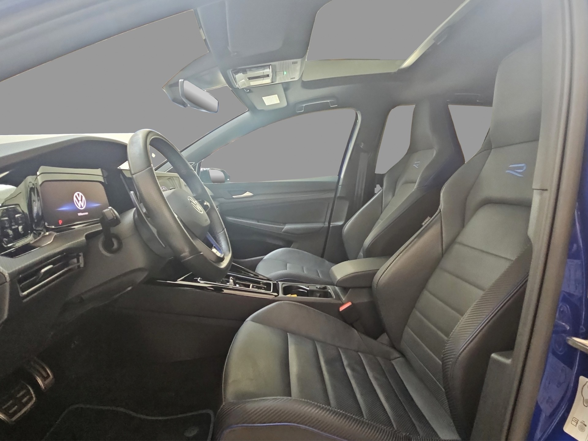 VW Golf VIII 2.0 TSI R Performance DSG 4motion-image-5