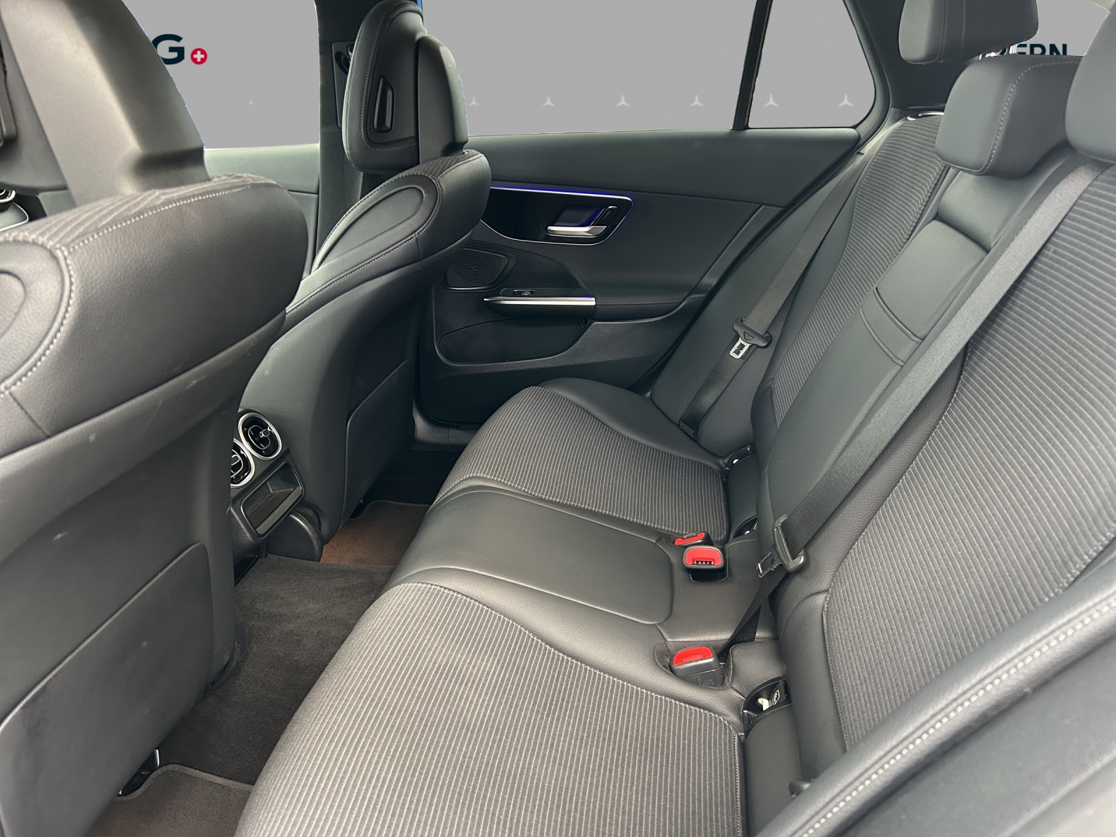 MERCEDES-BENZ C 220 d T 4Matic Avantgarde-image-13