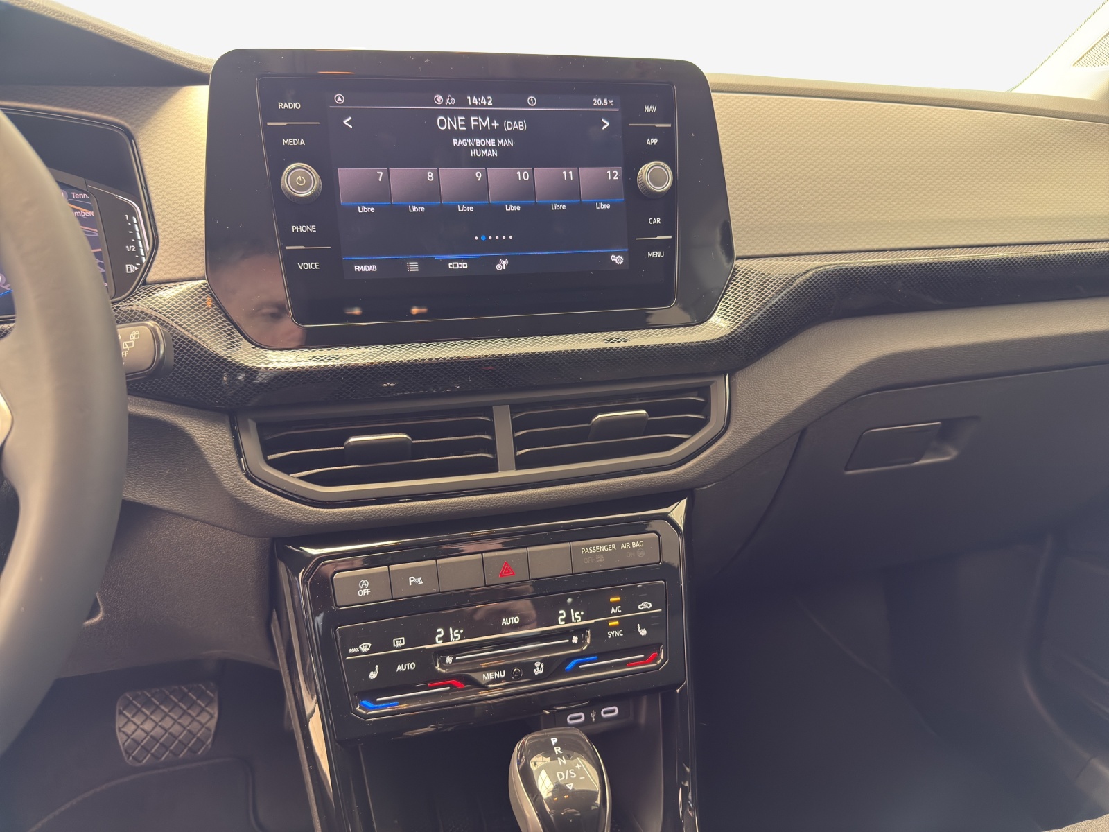 VW T-Cross 1.0 TSI EVO Life DSG-image-10