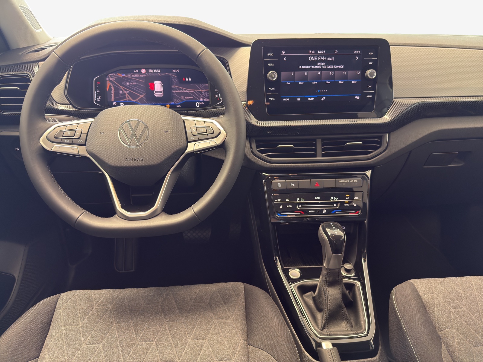 VW T-Cross 1.0 TSI EVO Life DSG-image-8