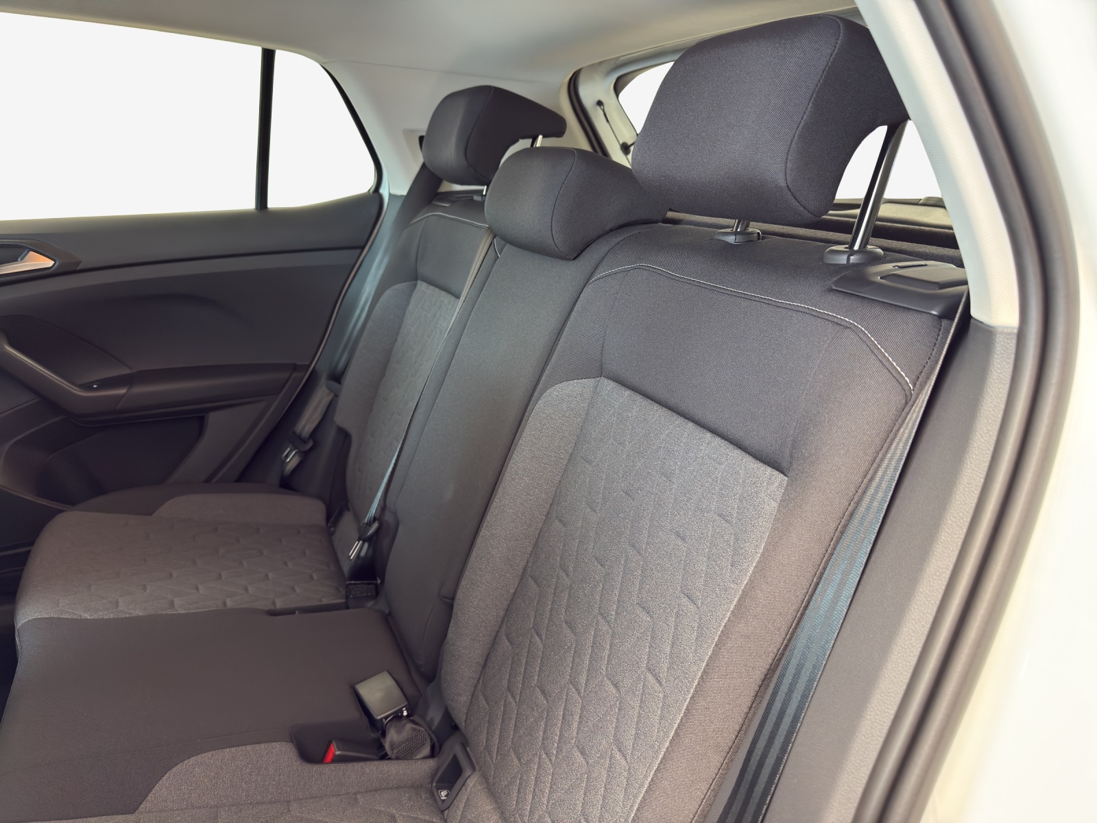 VW T-Cross 1.0 TSI EVO Life DSG-image-11