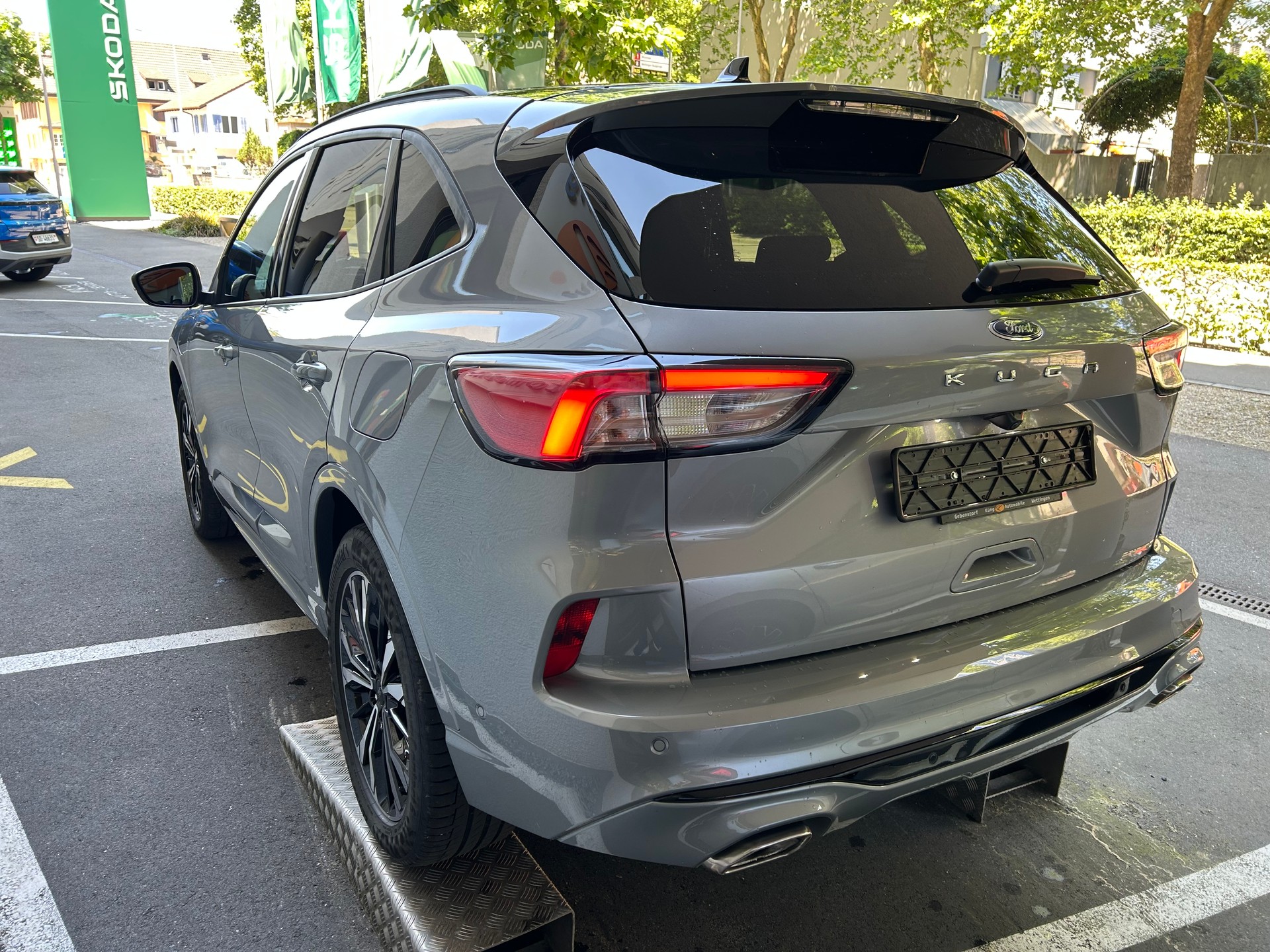 FORD Kuga 2.5 PHEV ST-Line X 2WD-image-5