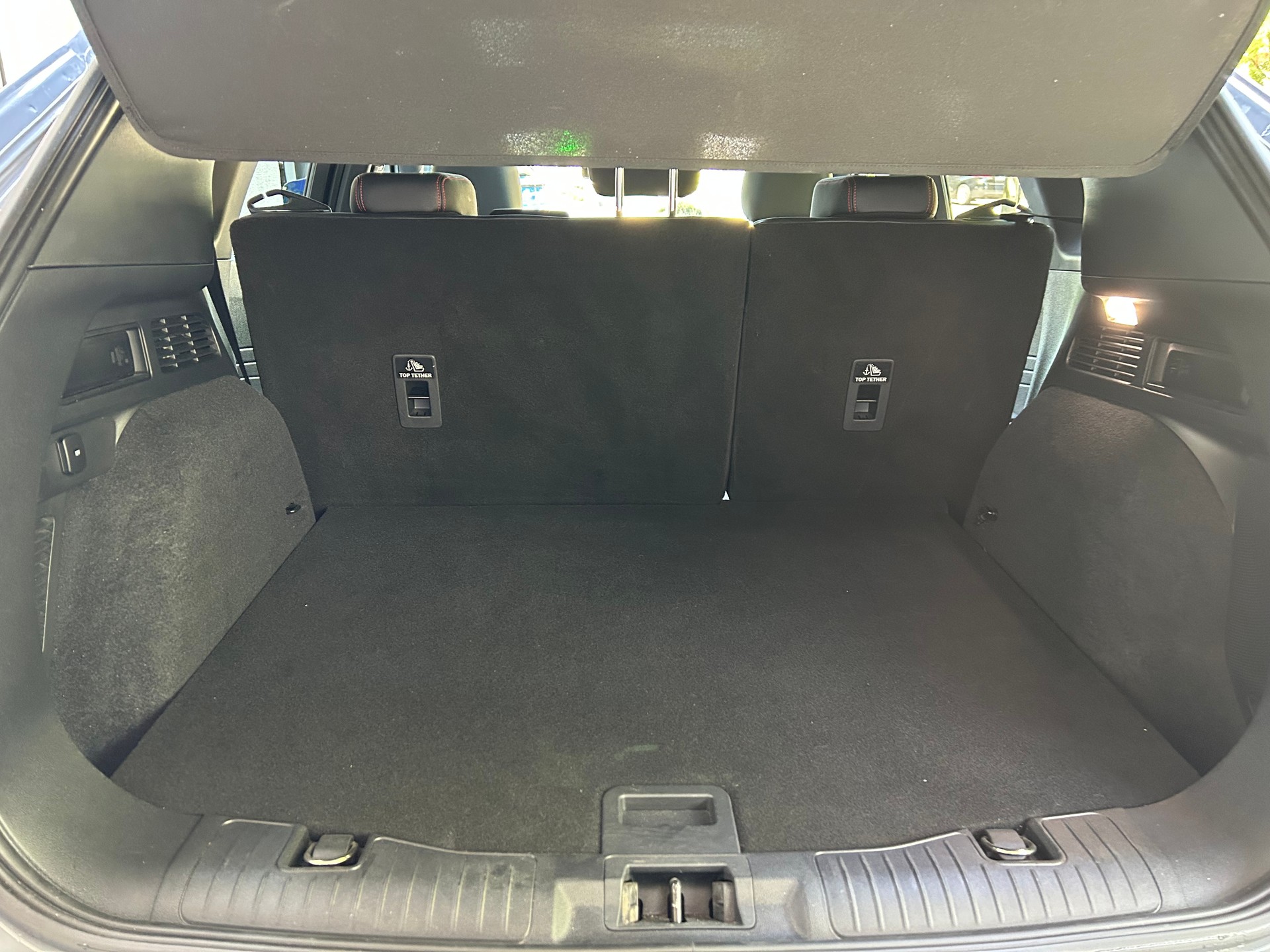 FORD Kuga 2.5 PHEV ST-Line X 2WD-image-3
