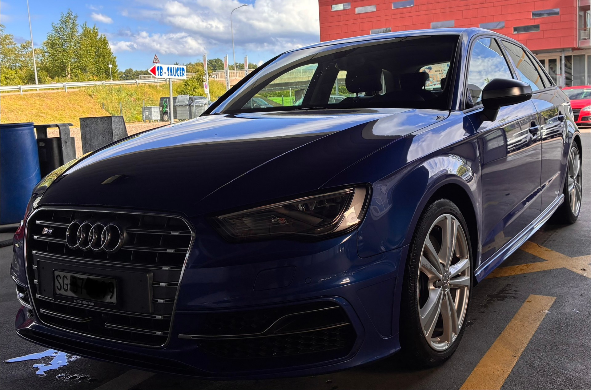 AUDI Sportback-image-2
