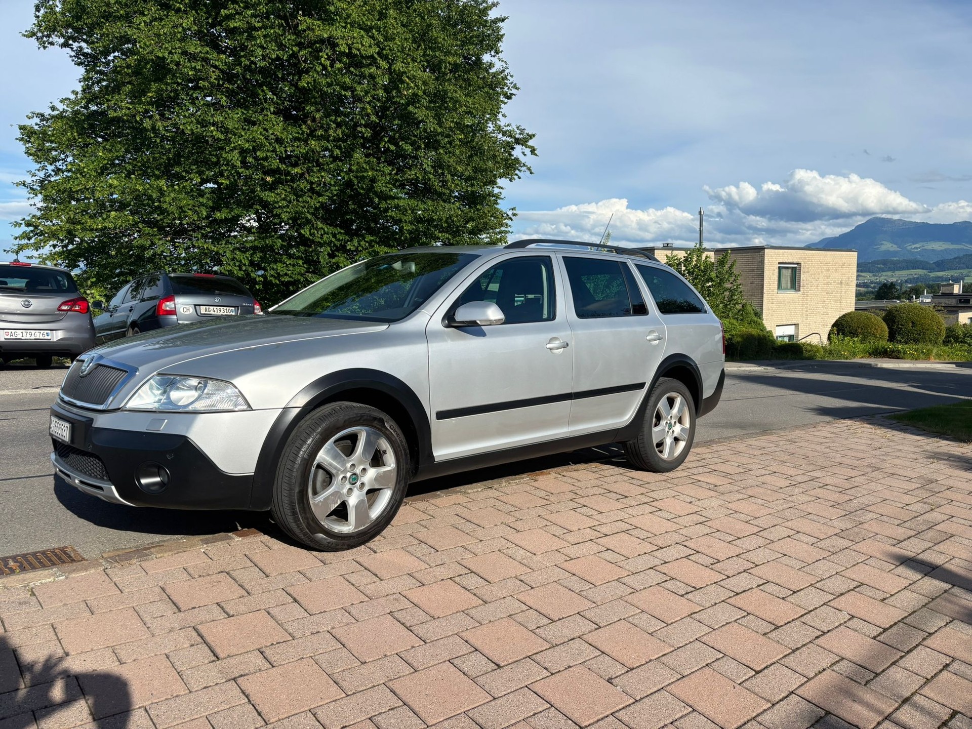 SKODA 2.0 TDI Scout 4x4-image-0