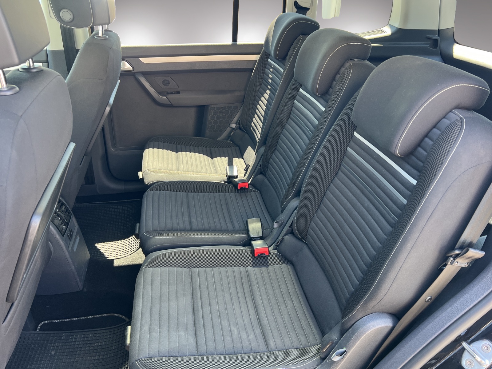 VW Touran 1.4 TSI 140 Cup DSG-image-6