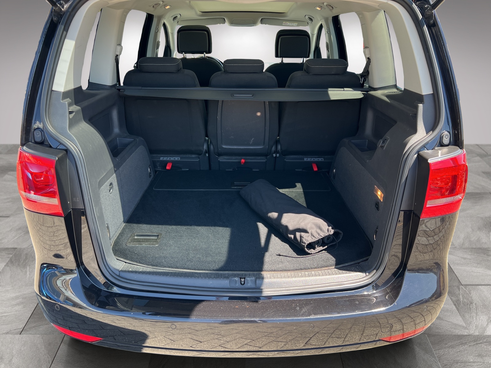 VW Touran 1.4 TSI 140 Cup DSG-image-7