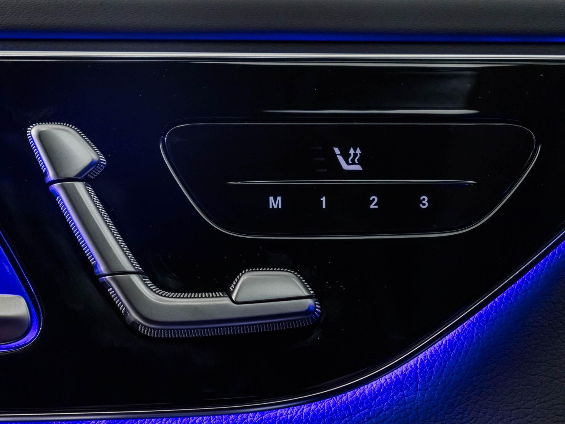 MERCEDES-BENZ C 220 d 4MATIC T-Modell "Swiss Star"-image-12