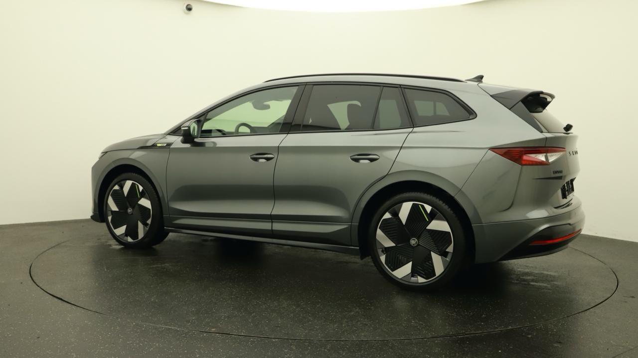 SKODA Enyaq 4x4 RS-image-2