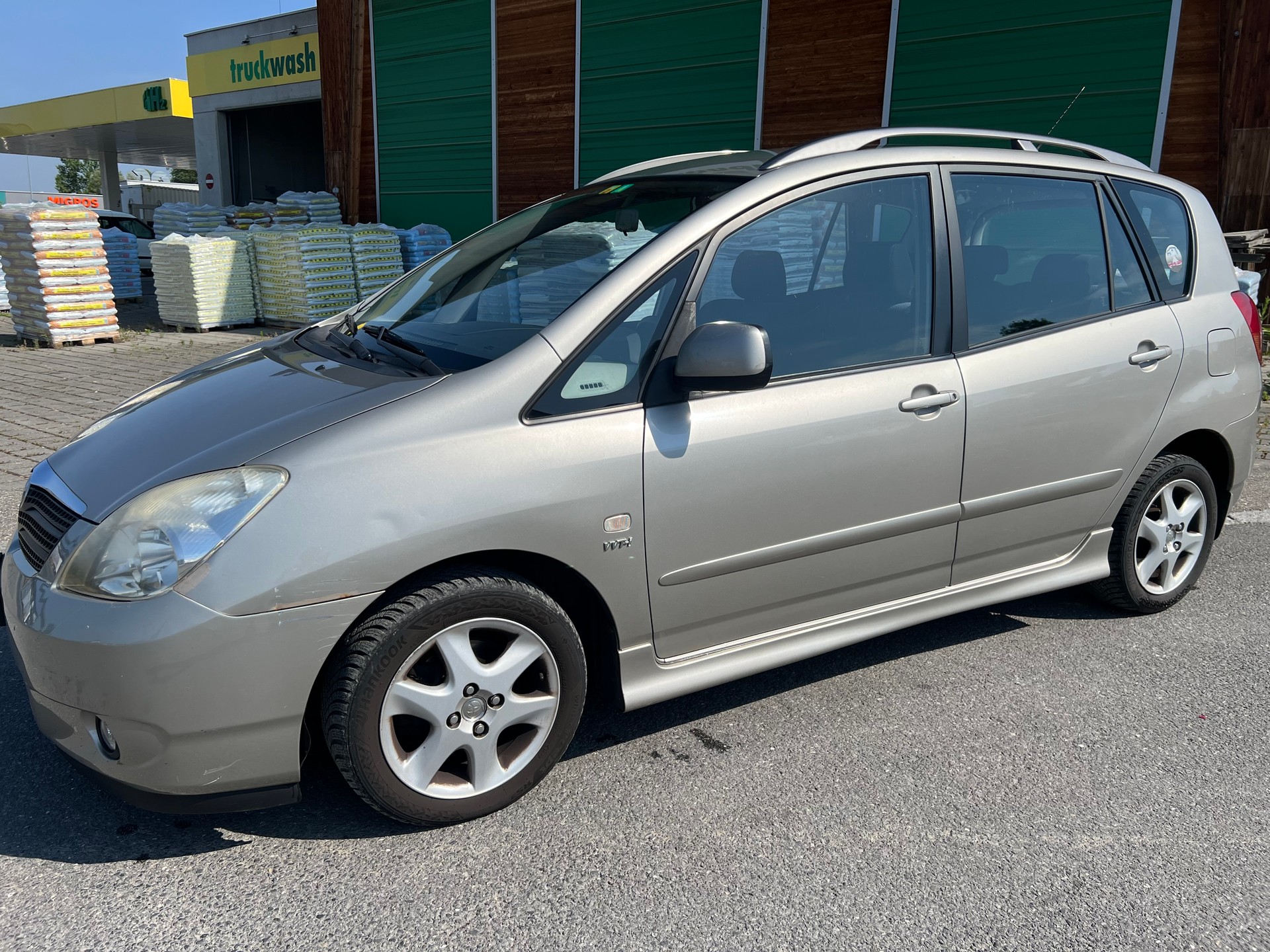 TOYOTA Corolla Verso 1.8 Linea Sol-image-1