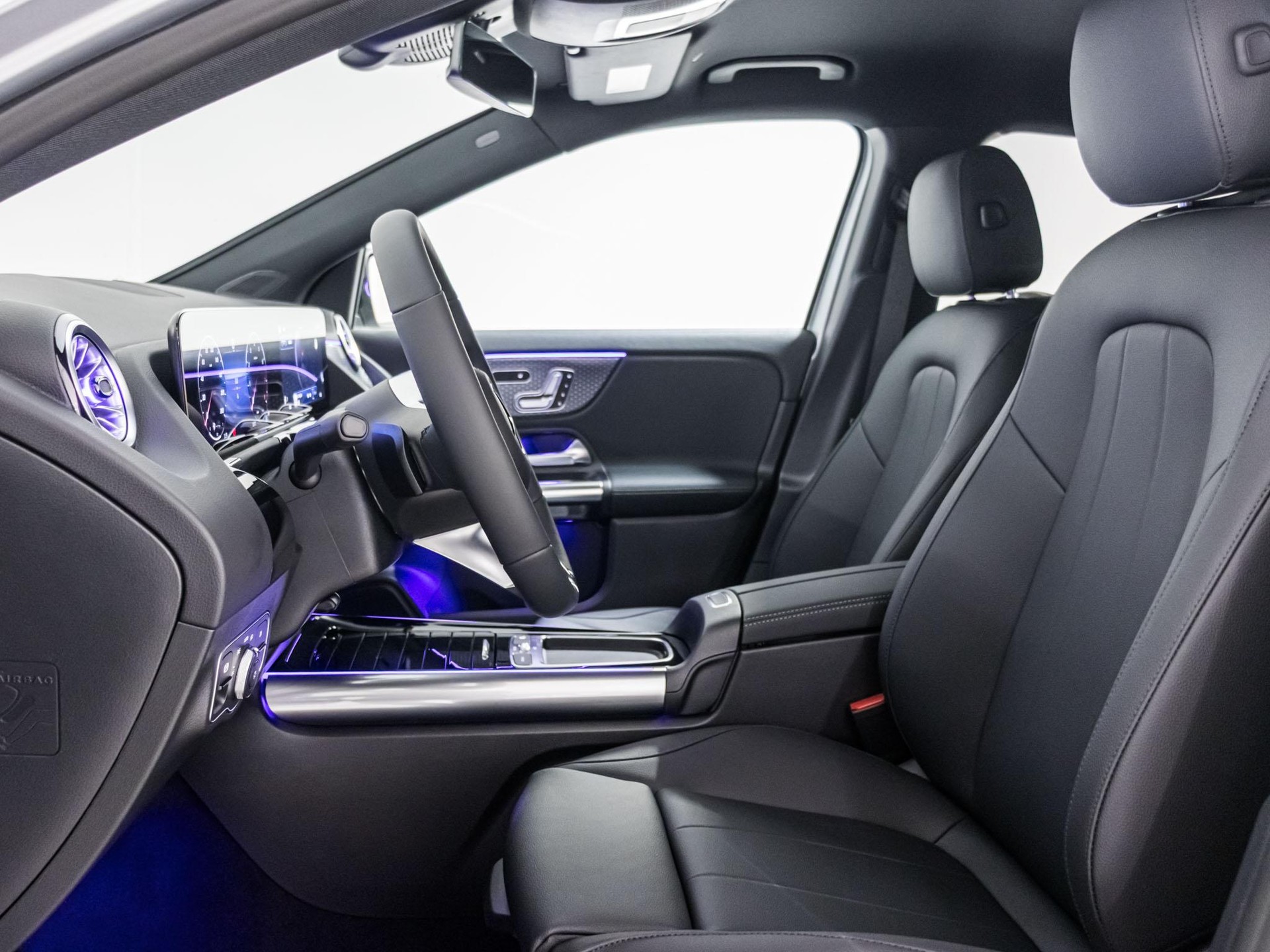 MERCEDES-BENZ GLA 200 Night Star-image-6