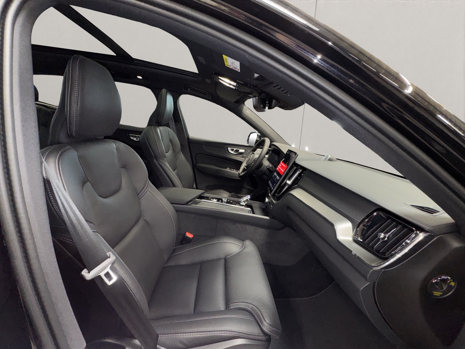 VOLVO XC60 2.0 T6 TE Ultra Bright eAWD-image-11