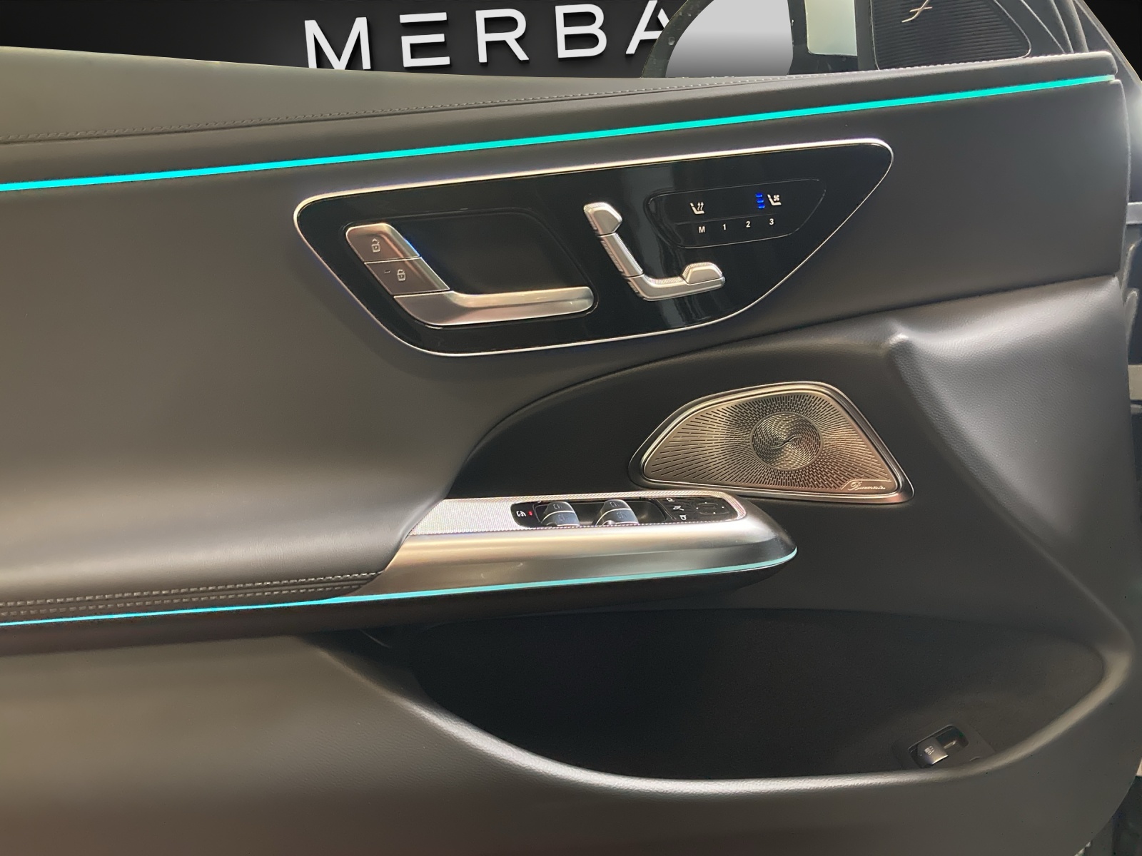 MERCEDES-BENZ E 53 Hybrid T 4Matic+ 9G-Tronic-image-12