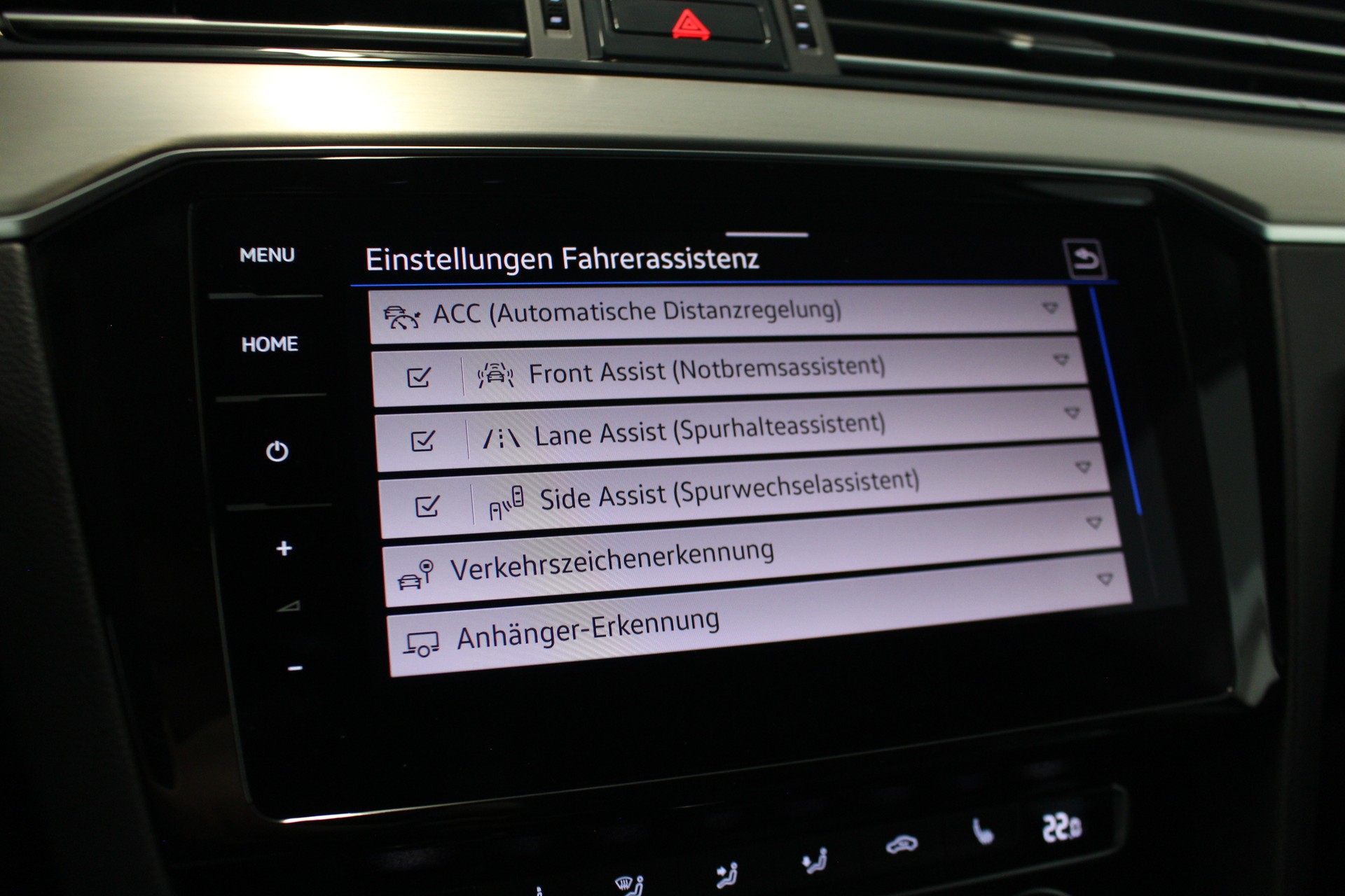 VW Passat Variant 2.0 TSI Elegance DSG 4m-image-19