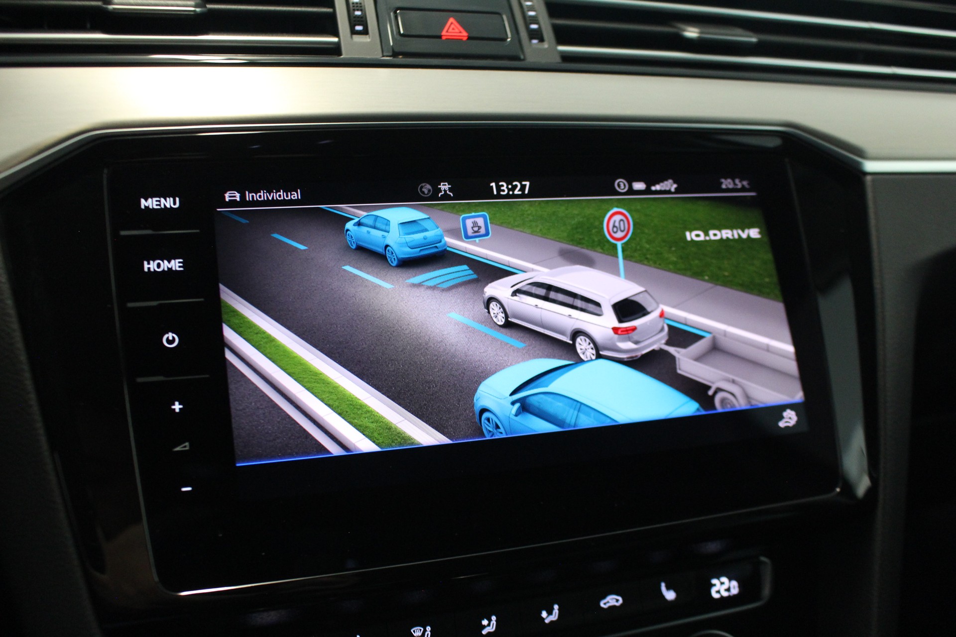 VW Passat Variant 2.0 TSI Elegance DSG 4m-image-18