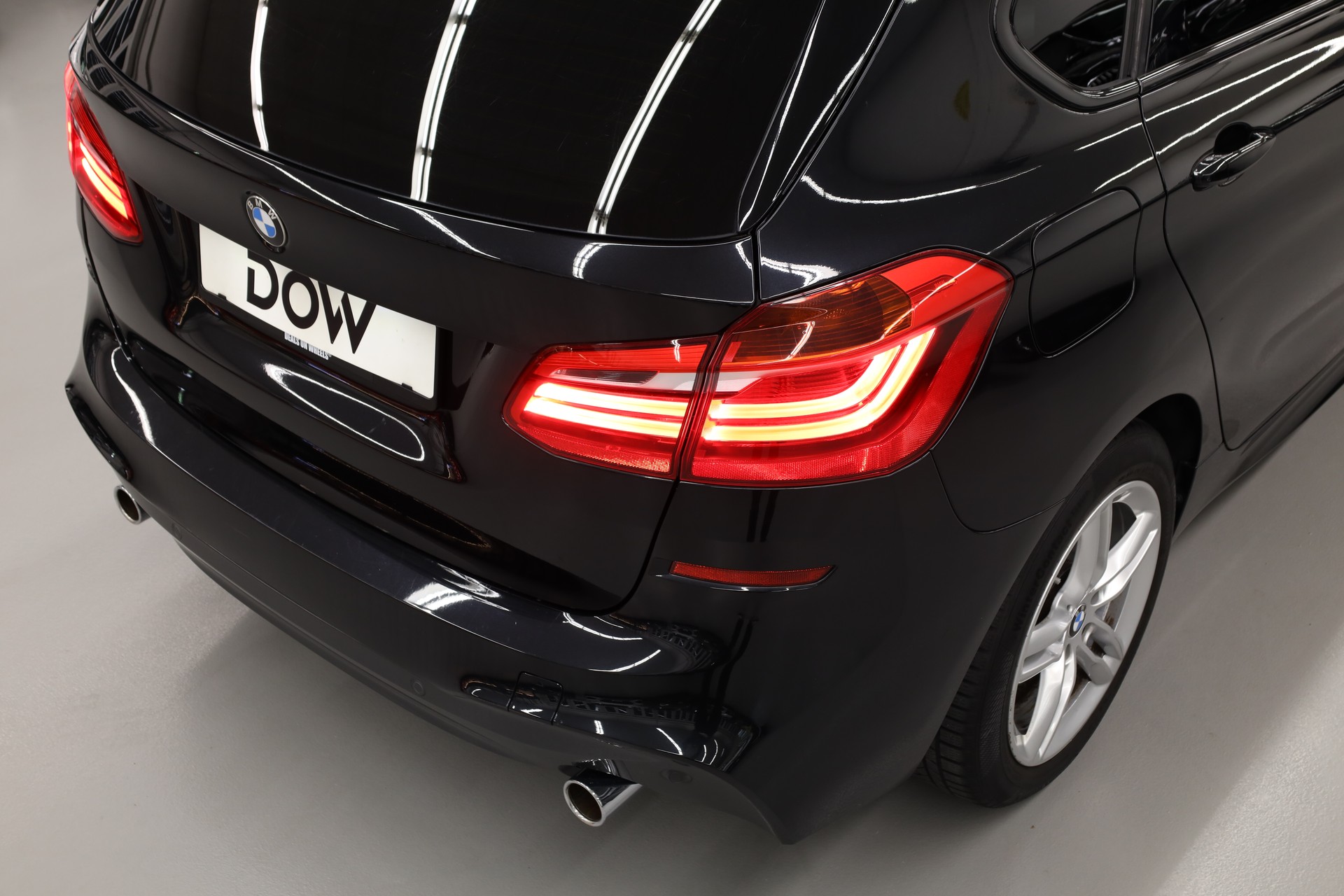 BMW 220d xDrive Active Tourer-image-9