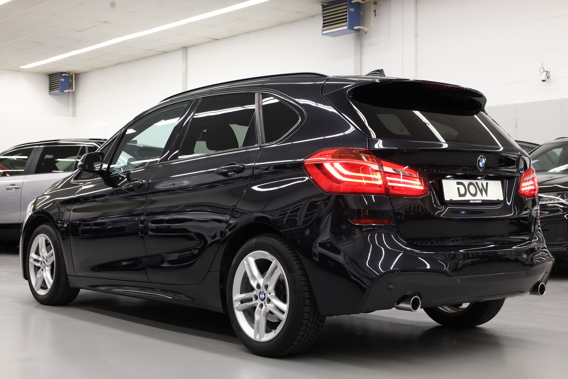 BMW 220d xDrive Active Tourer-image-6