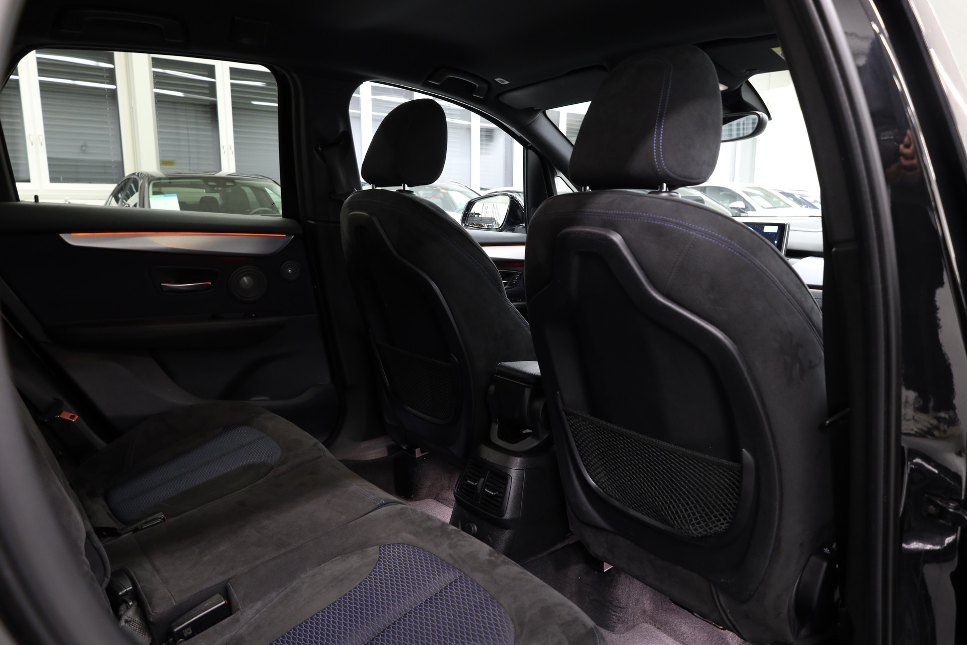 BMW 220d xDrive Active Tourer-image-21