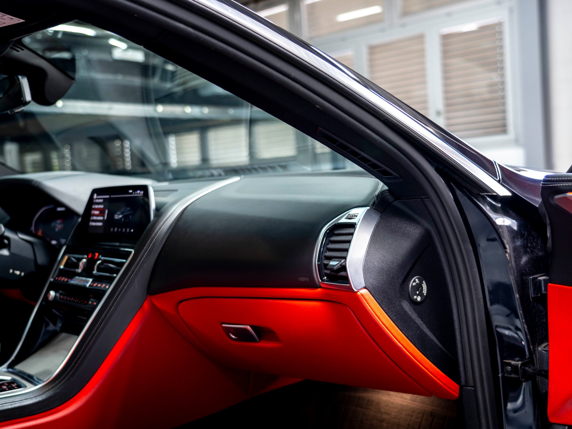 BMW M850i xDrive Steptronic-image-27