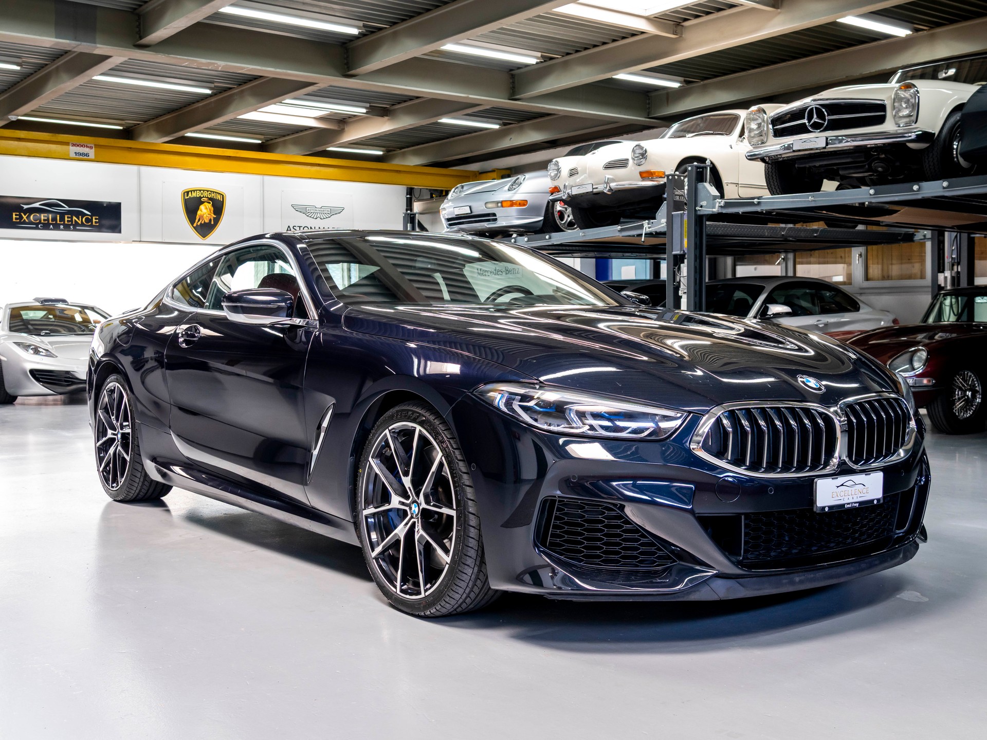 BMW M850i xDrive Steptronic-showroom-element-2