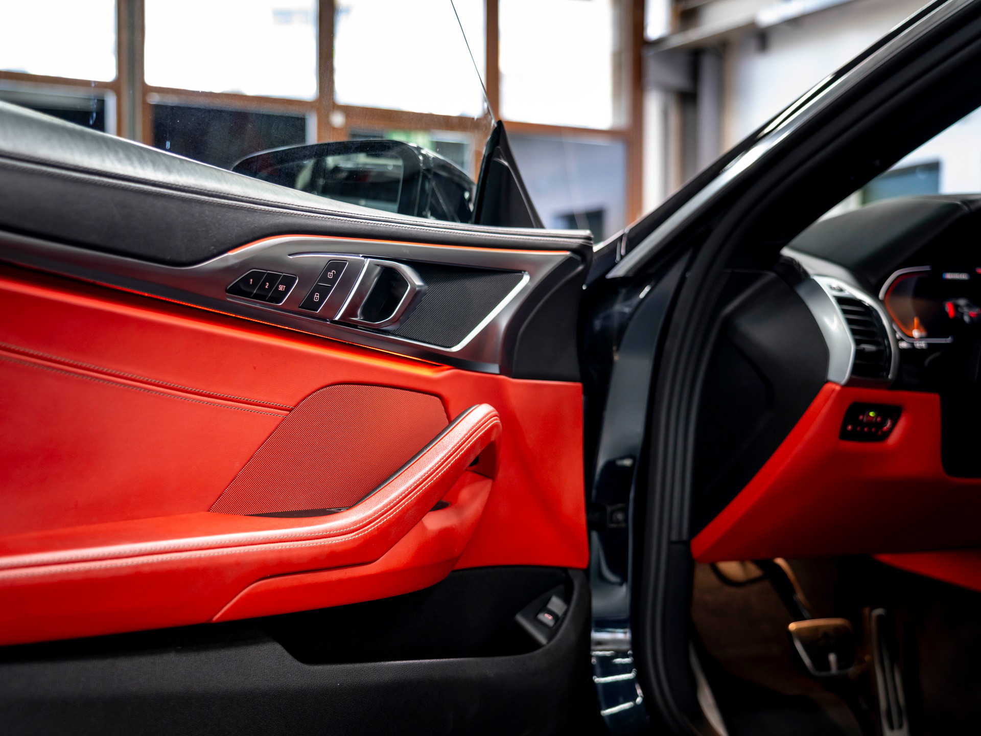 BMW M850i xDrive Steptronic-image-20