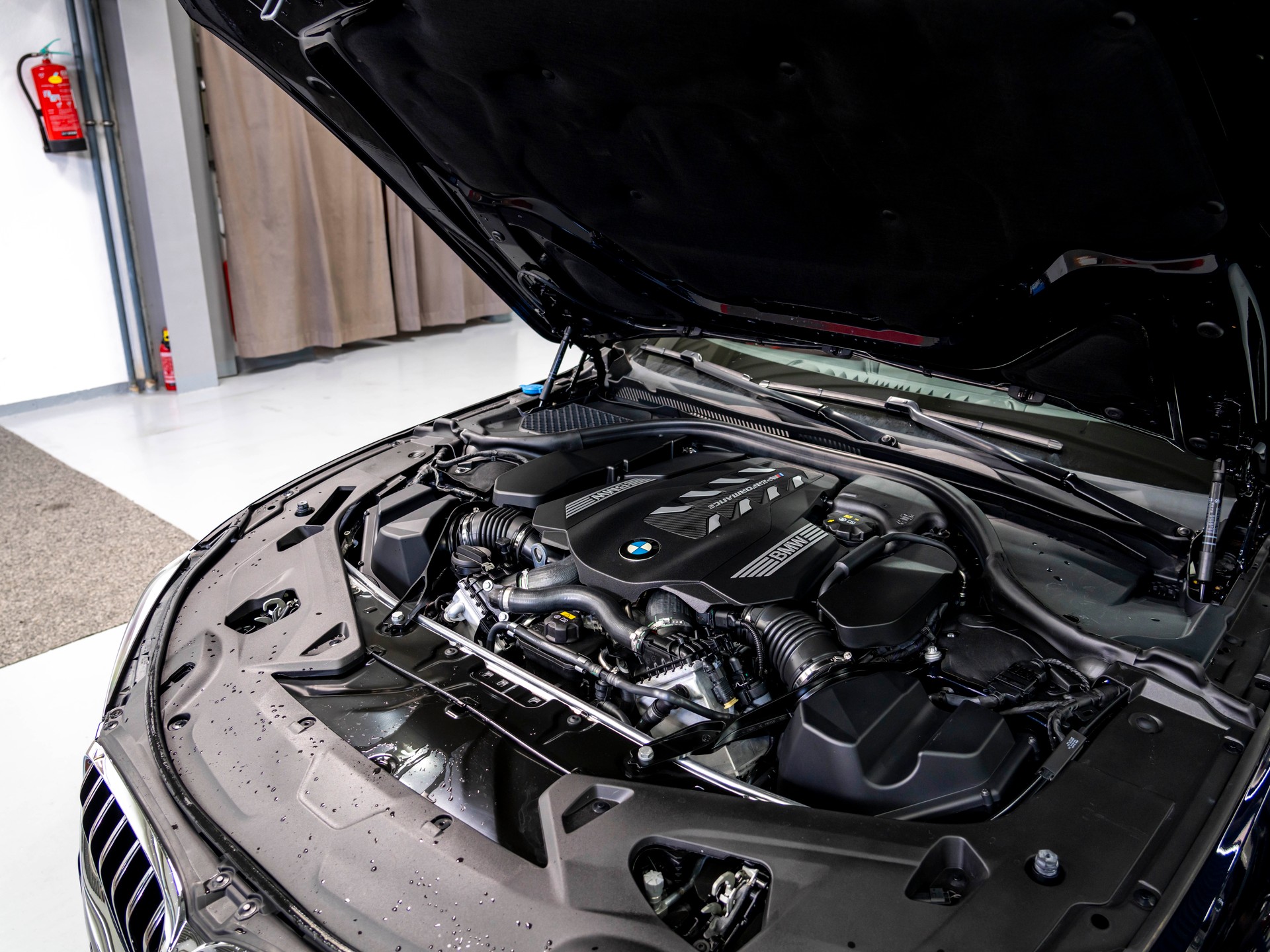 BMW M850i xDrive Steptronic-image-29