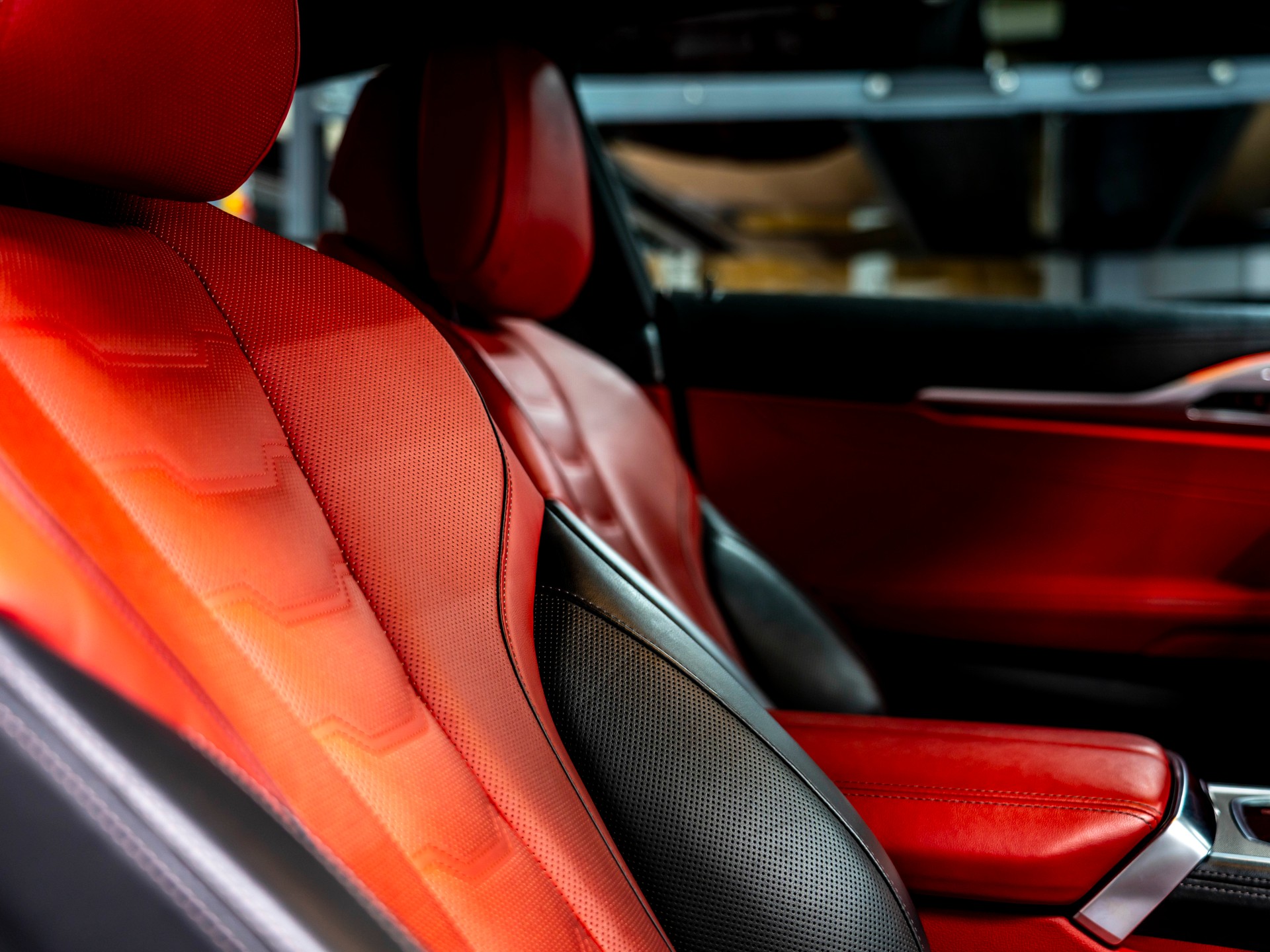 BMW M850i xDrive Steptronic-image-26