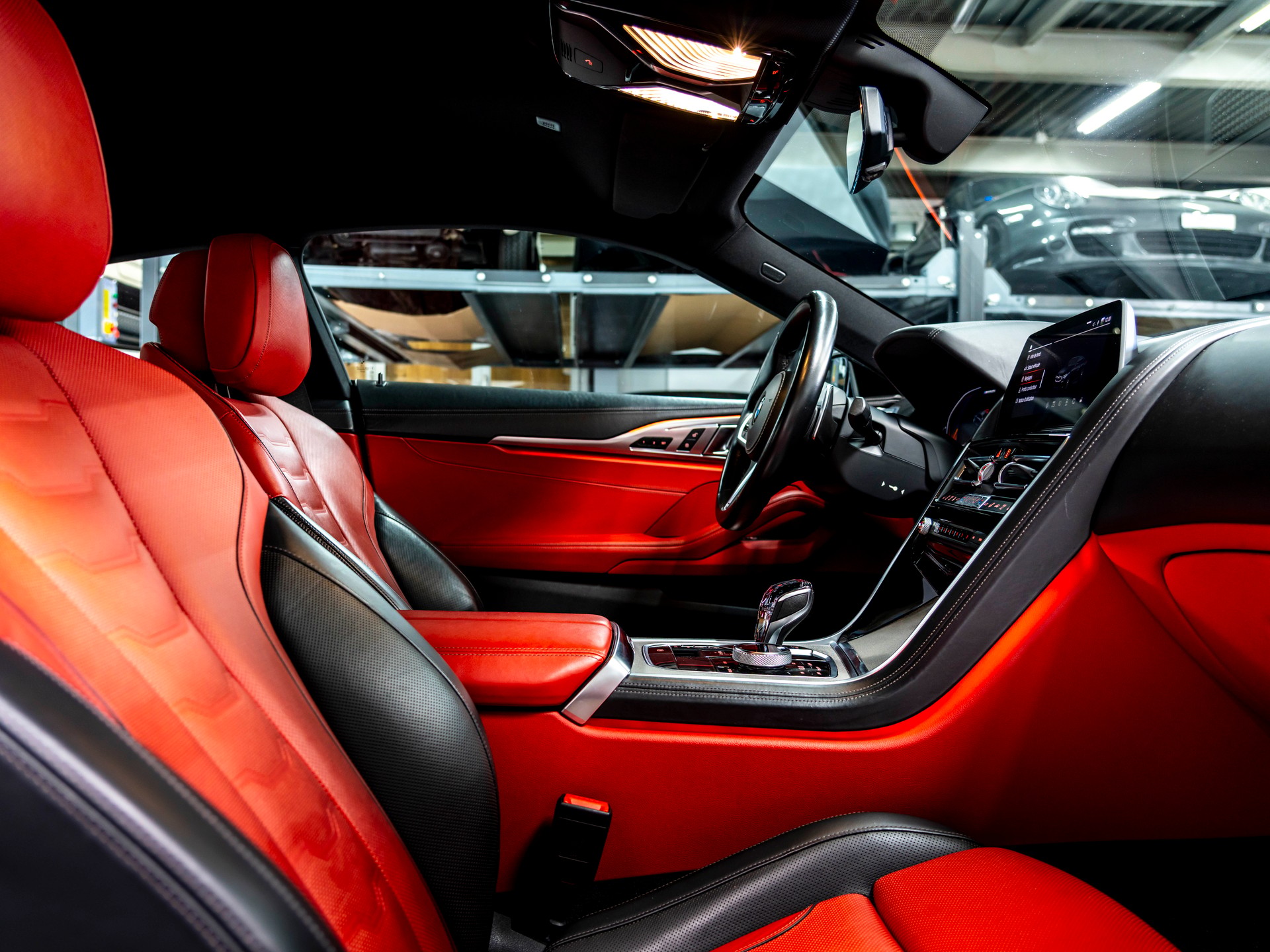 BMW M850i xDrive Steptronic-image-25